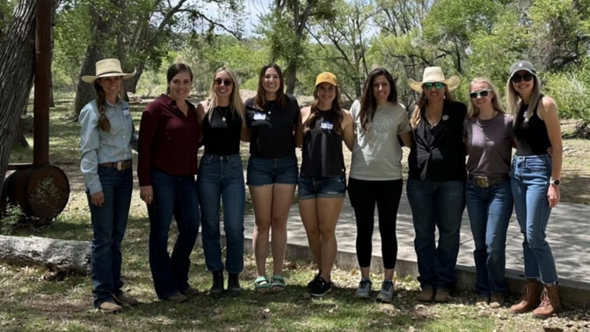 Arizona Cowbelles Connect Ranch Life to Consumer Plates